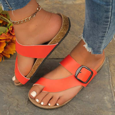 Sandales à bout rond avec semelle épaisse et boucle de ceinture, couleur unie