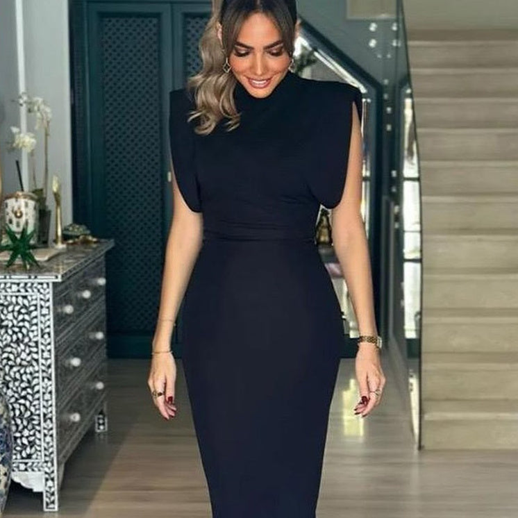 Robe Élégante Sans Manches à Épaules Structurées